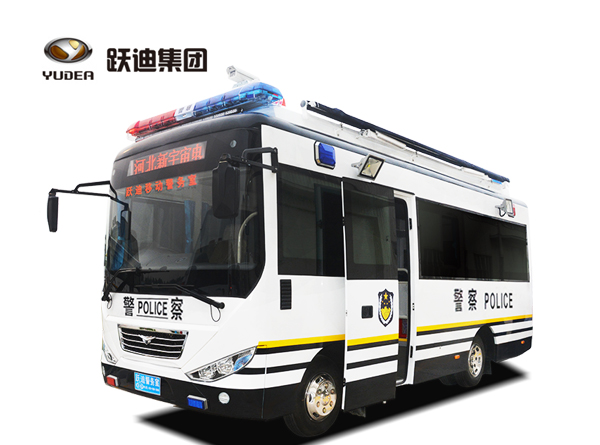 6.6米k8.com移动警务方舱（柴油）