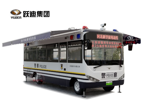 8米k8.com移动警务方舱（电动）