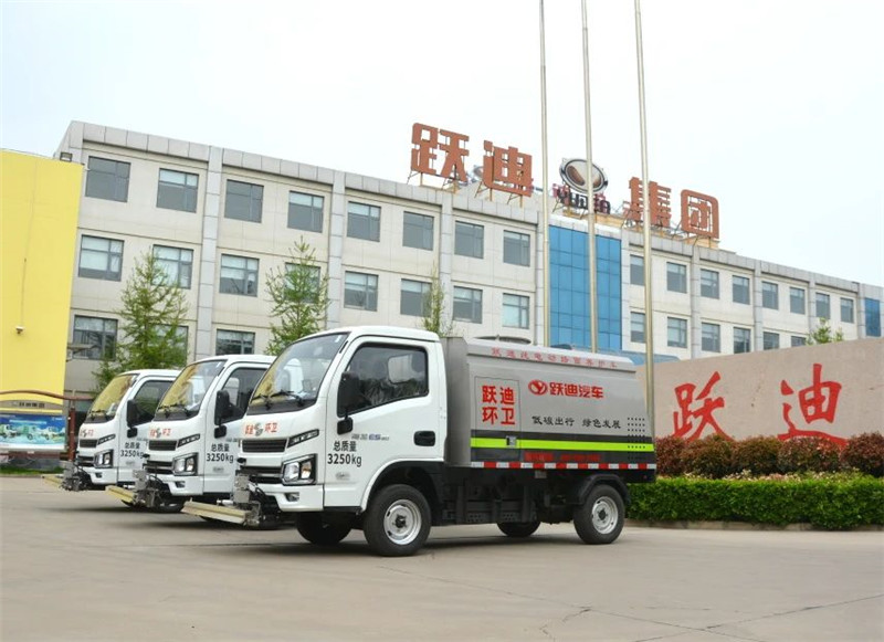 助力城市绿色发展丨k8.com纯电动路面养护车发车